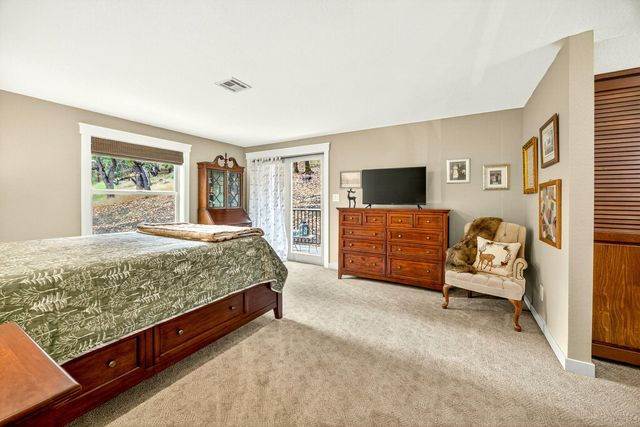 4075 Livingston Road, Central Point, OR 97502