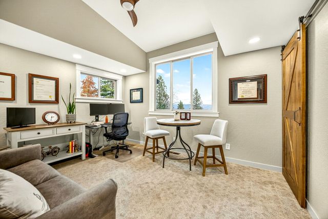 4075 Livingston Road, Central Point, OR 97502