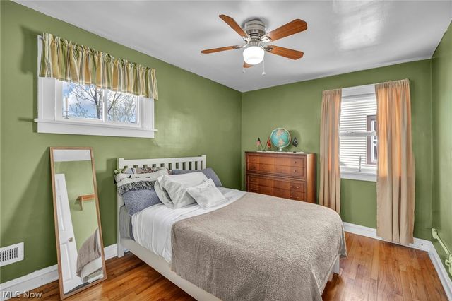 2902 Marmore Avenue, Parma, OH 44134