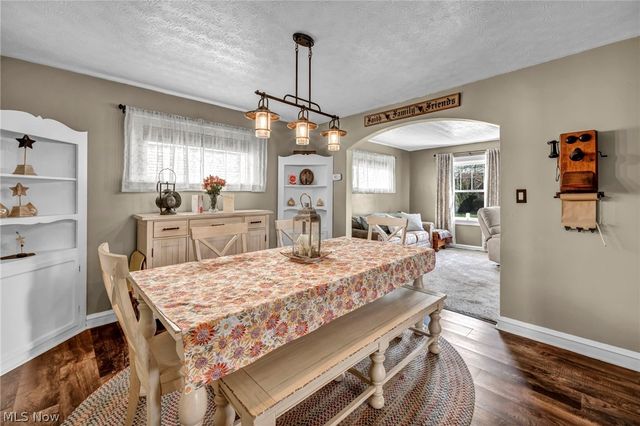 2902 Marmore Avenue, Parma, OH 44134