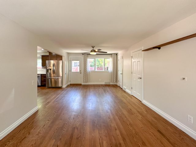 21203 River Road, Grosse Pointe, MI 48236