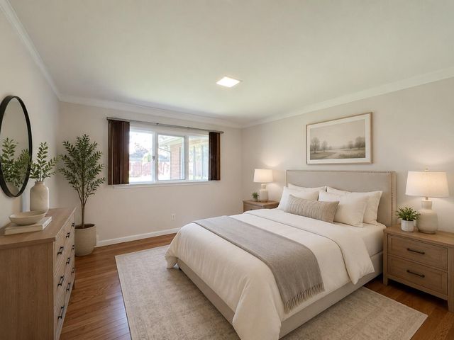 21203 River Road, Grosse Pointe, MI 48236