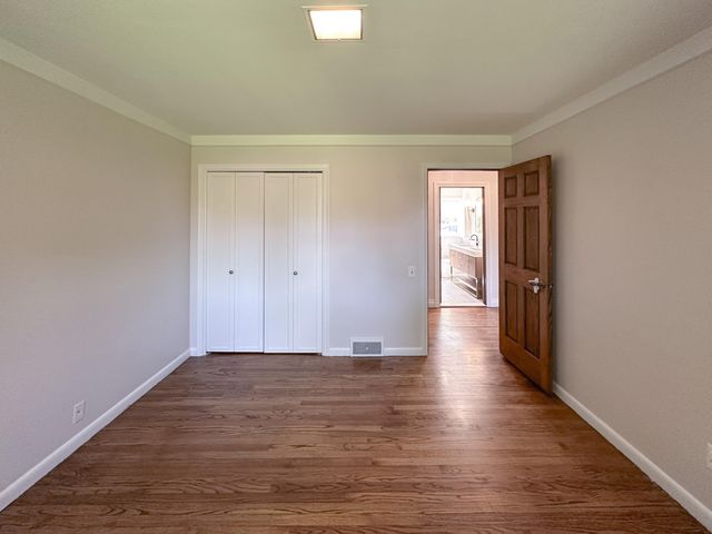 21203 River Road, Grosse Pointe, MI 48236