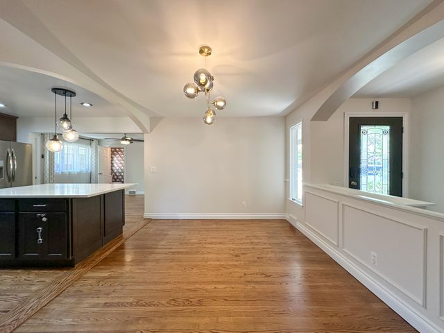 21203 River Road, Grosse Pointe, MI 48236