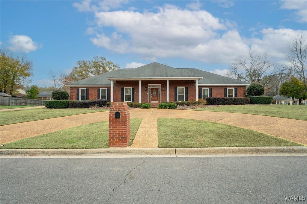 1401 Teal, Tuscaloosa, AL 35405