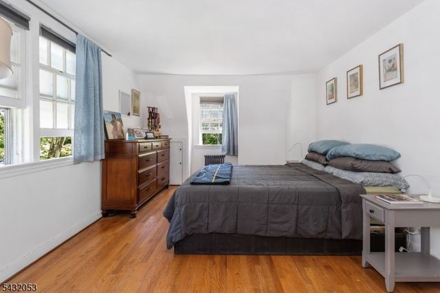 12 Overlook Ave, West Orange Twp., NJ 07052