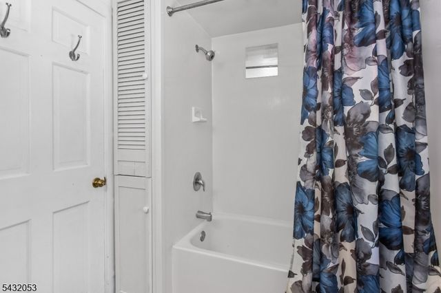 12 Overlook Ave, West Orange Twp., NJ 07052