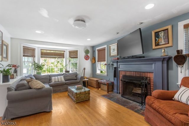 12 Overlook Ave, West Orange Twp., NJ 07052