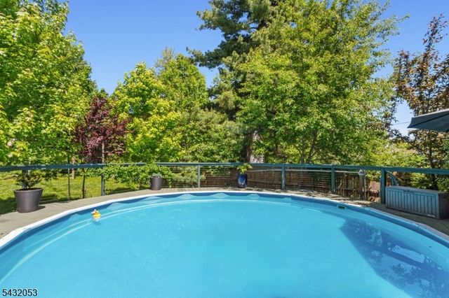 12 Overlook Ave, West Orange Twp., NJ 07052