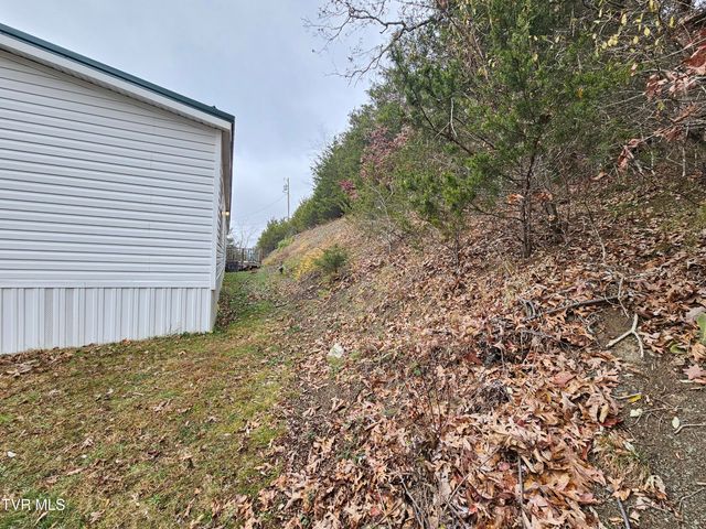 493 Banners Corner Road, Castlewood, VA 24224