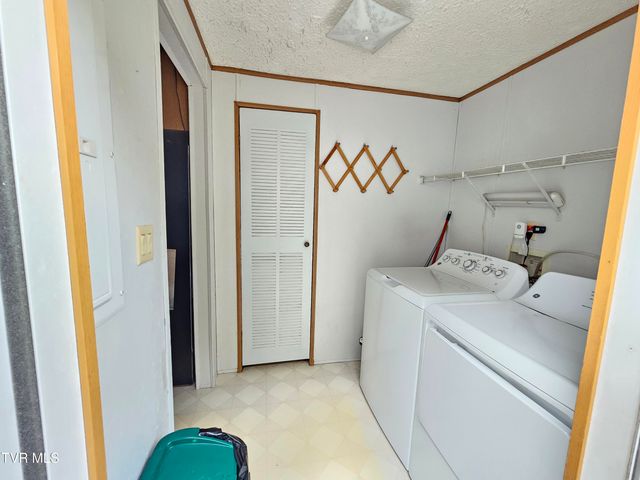 493 Banners Corner Road, Castlewood, VA 24224