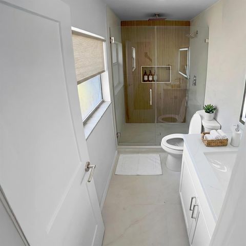 3902 Harwood Street, West Palm Beach, FL 33403