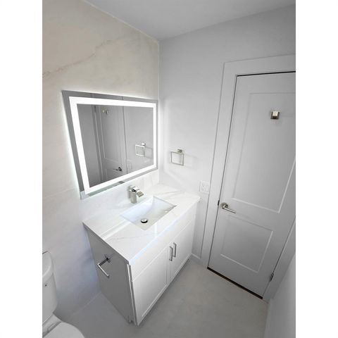 3902 Harwood Street, West Palm Beach, FL 33403