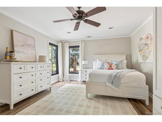 5950 S Ogden Ct, Centennial, CO 80121