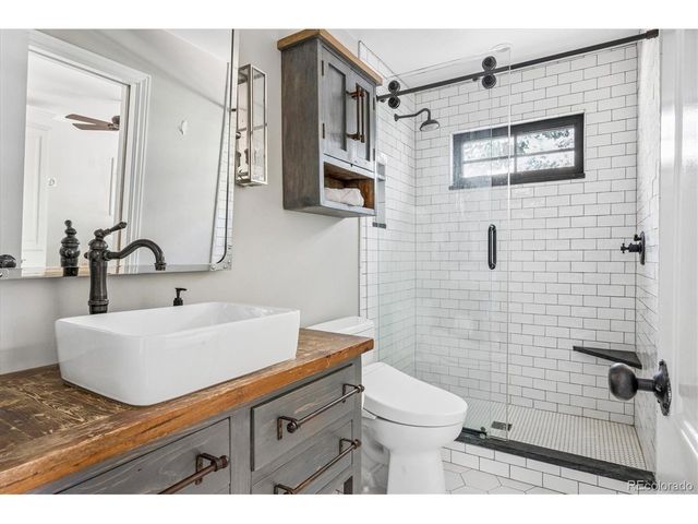 5950 S Ogden Ct, Centennial, CO 80121
