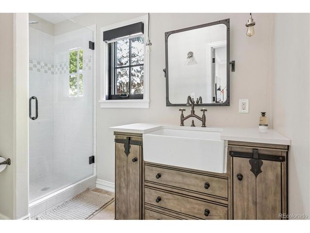 5950 S Ogden Ct, Centennial, CO 80121
