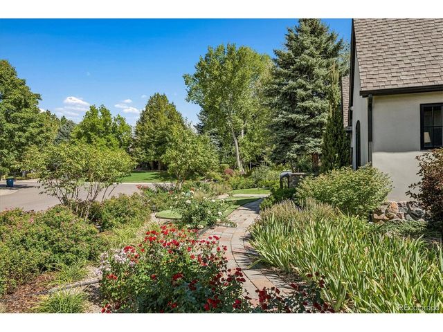 5950 S Ogden Ct, Centennial, CO 80121