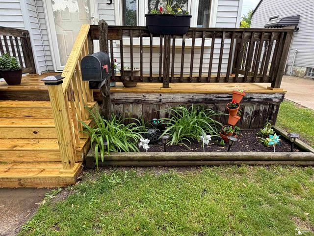 45 Cleveland Street, Trenton, MI 48183