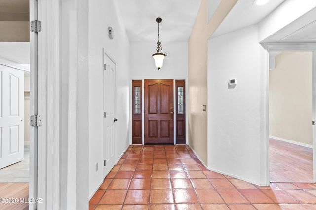 140 N Caviar Place, Tucson, AZ 85745