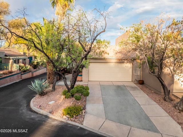 140 N Caviar Place, Tucson, AZ 85745