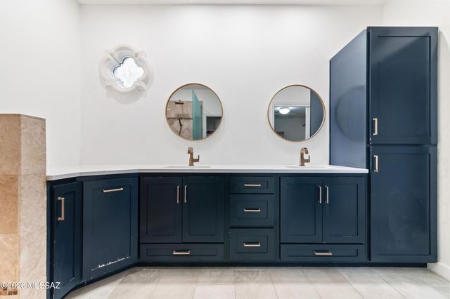 140 N Caviar Place, Tucson, AZ 85745