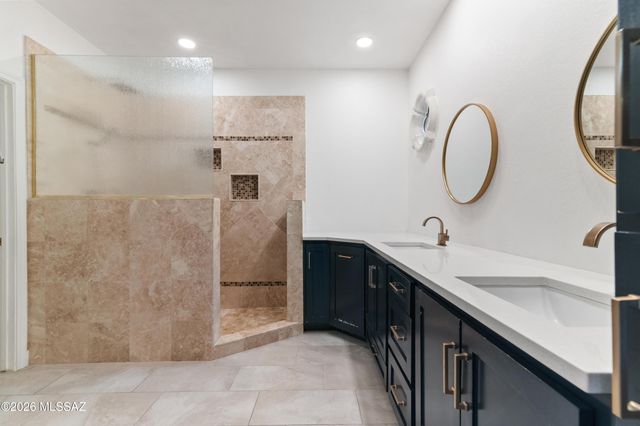 140 N Caviar Place, Tucson, AZ 85745