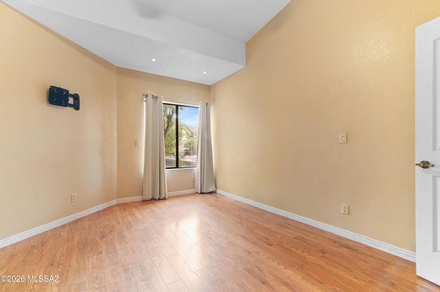 140 N Caviar Place, Tucson, AZ 85745