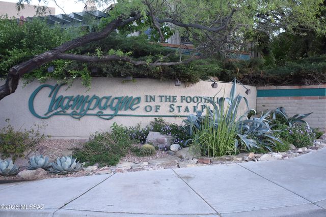 140 N Caviar Place, Tucson, AZ 85745