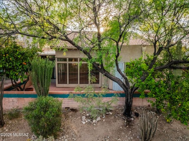 140 N Caviar Place, Tucson, AZ 85745