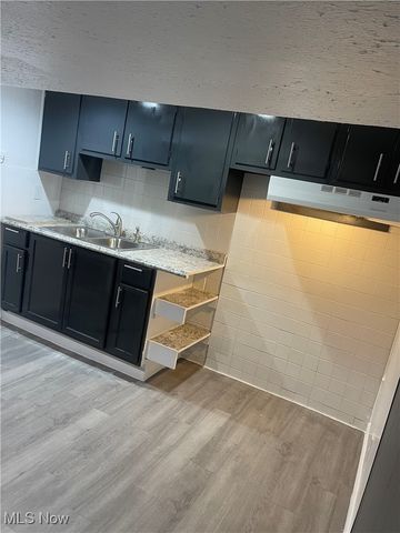 603 liberty Road, Youngstown, OH 44505