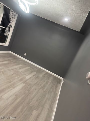 603 liberty Road, Youngstown, OH 44505