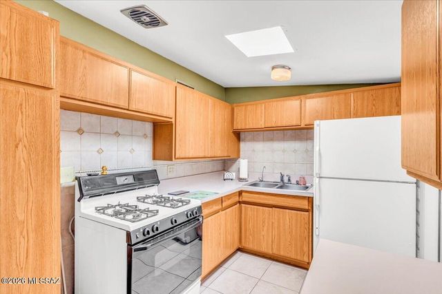 1231 E Missouri Street, Tucson, AZ 85714