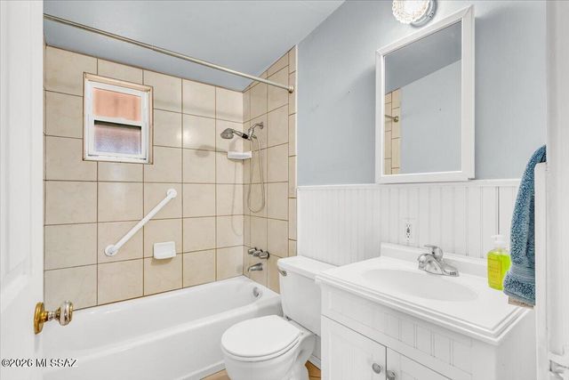 1231 E Missouri Street, Tucson, AZ 85714