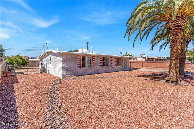 1231 E Missouri Street, Tucson, AZ 85714