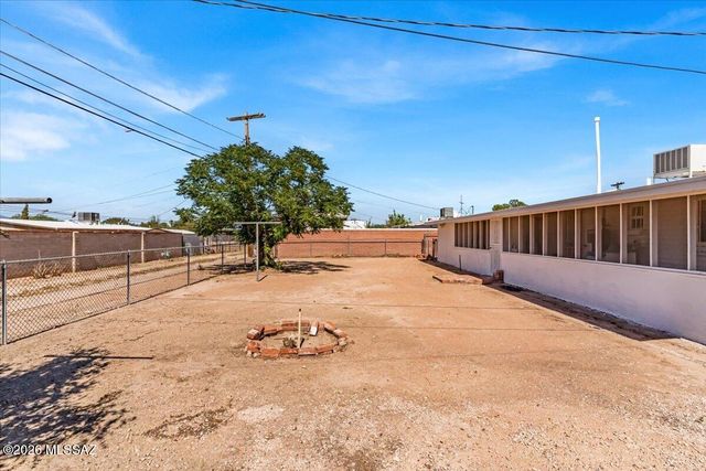 1231 E Missouri Street, Tucson, AZ 85714