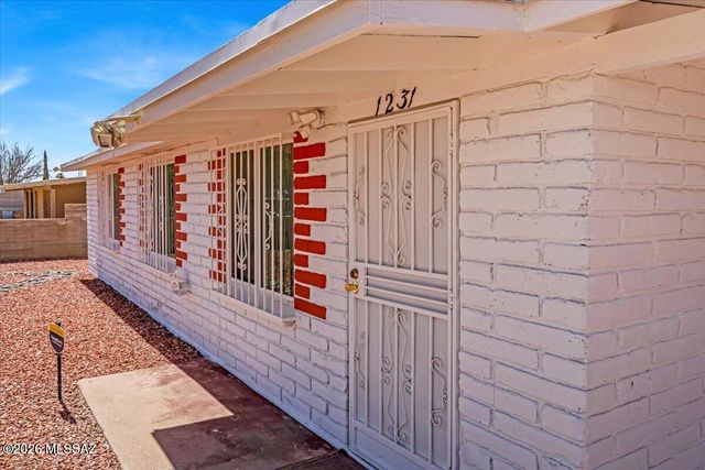 1231 E Missouri Street, Tucson, AZ 85714