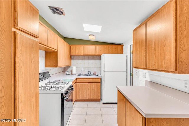 1231 E Missouri Street, Tucson, AZ 85714