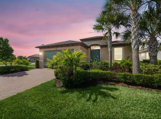 11416 SW Lake Park Drive, Port St Lucie, FL 34987