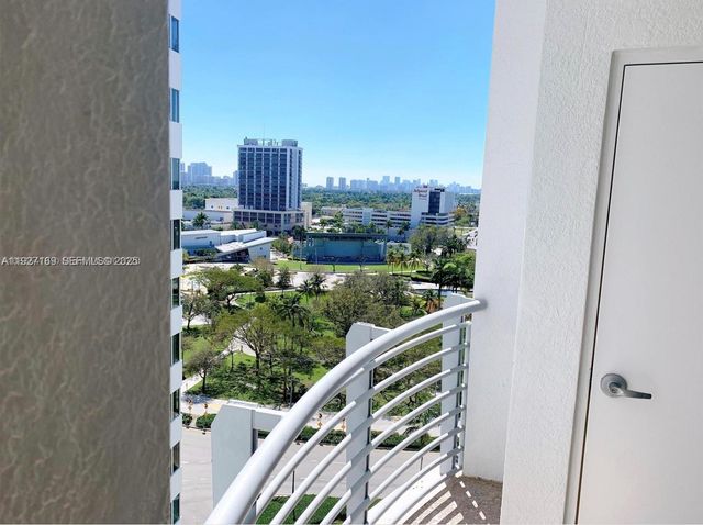 1830 Radius Dr 1121, Hollywood, FL 33020