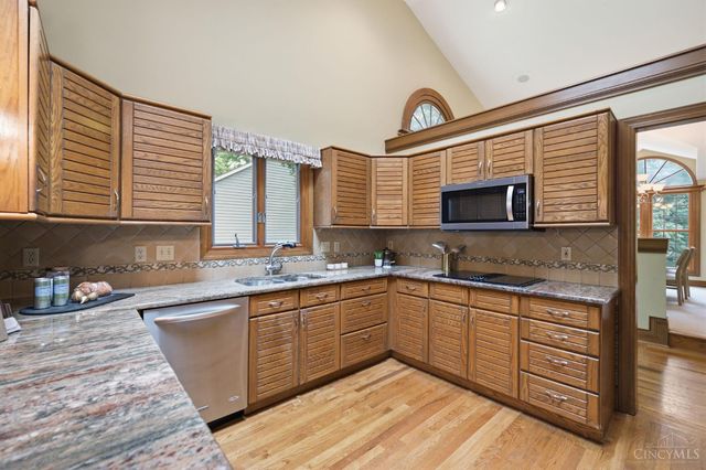 9450 Kemper Grove Lane, Symmes Twp, OH 45140