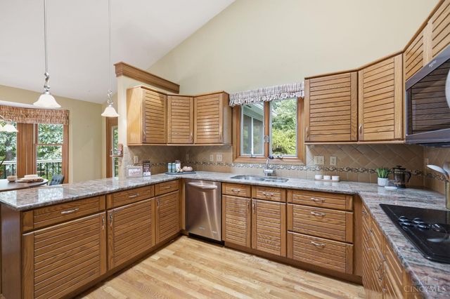 9450 Kemper Grove Lane, Symmes Twp, OH 45140