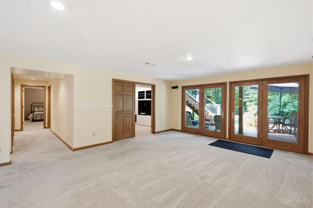 9450 Kemper Grove Lane, Symmes Twp, OH 45140
