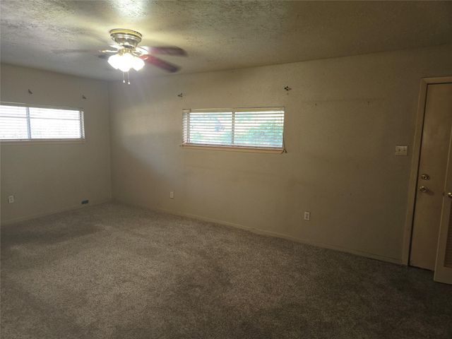 4814 Tidewater Drive, Houston, TX 77045