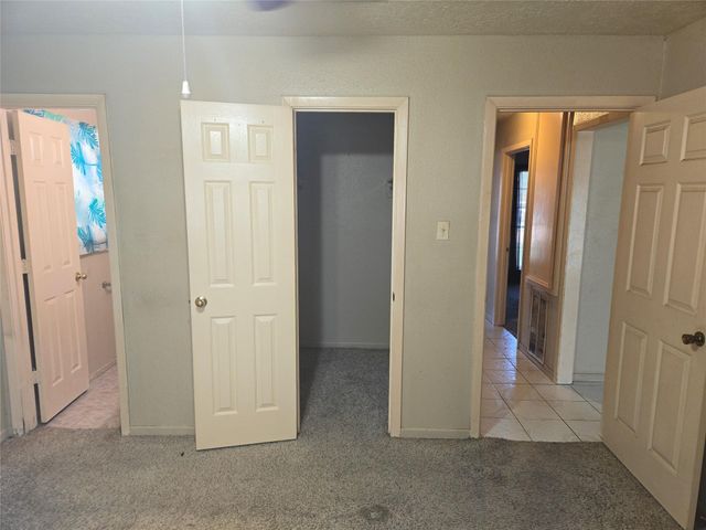 4814 Tidewater Drive, Houston, TX 77045