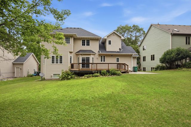 15016 Viewcrest Lane, Burnsville, MN 55306