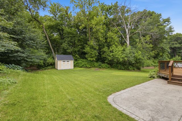 15016 Viewcrest Lane, Burnsville, MN 55306