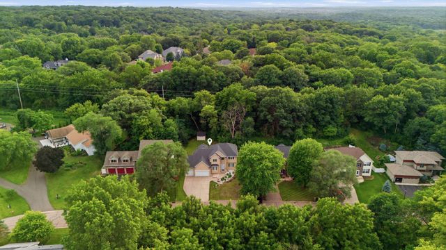 15016 Viewcrest Lane, Burnsville, MN 55306