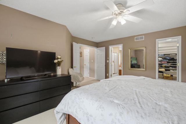 15016 Viewcrest Lane, Burnsville, MN 55306