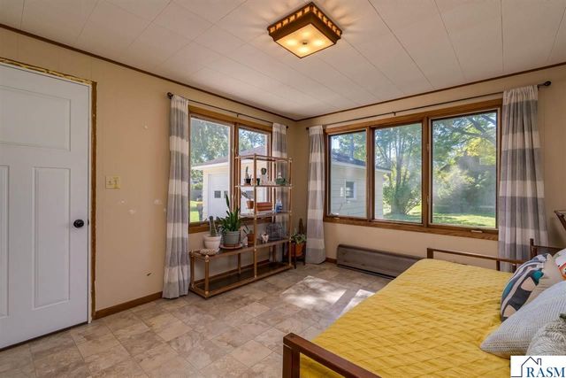 443 Harrison Avenue, North Mankato, MN 56003