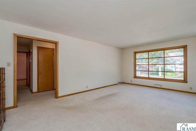 443 Harrison Avenue, North Mankato, MN 56003